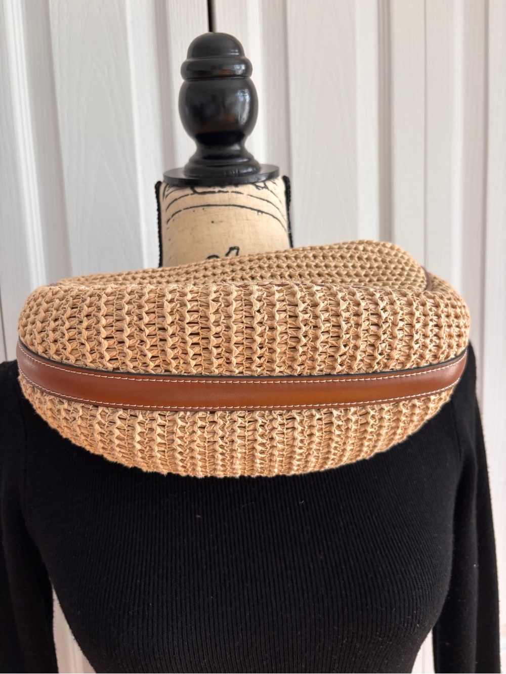 Zara Woven Straw Crescent Shoulder Bag - Picture 4 of 5